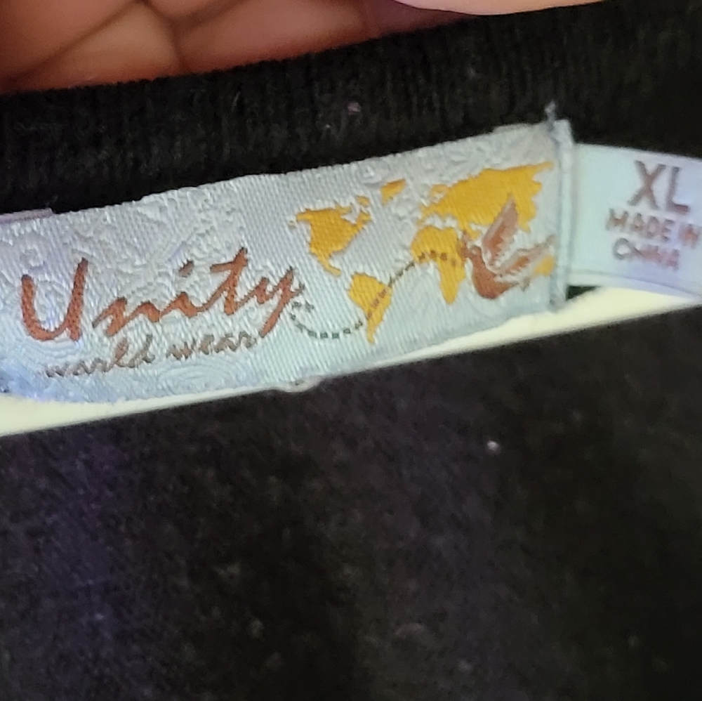 Unity sweater - Picture 2 of 2